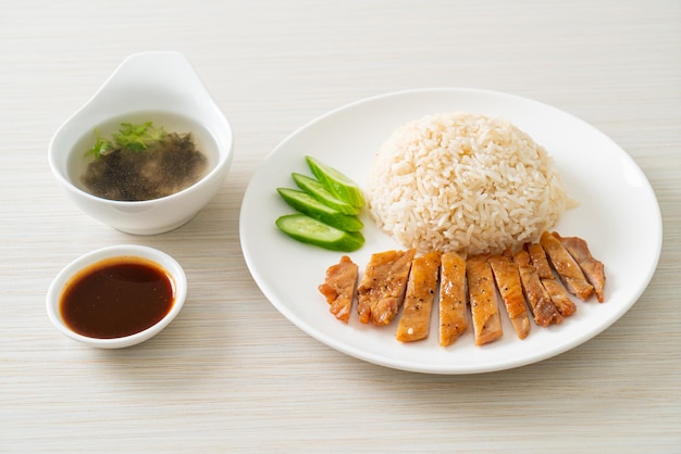 Grilled Chicken with Steamed Rice