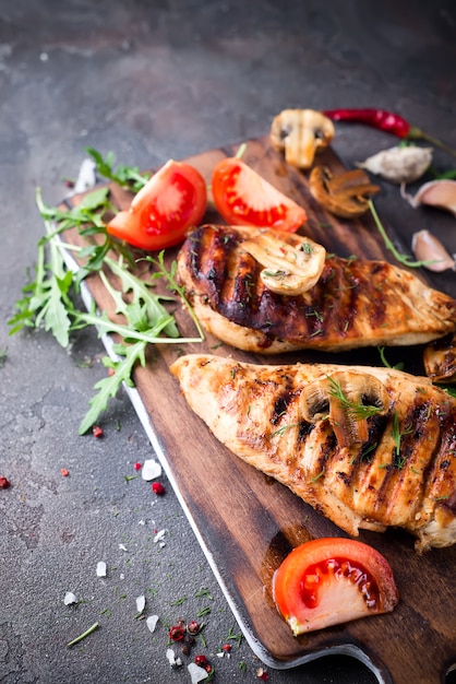 grilled chicken with vegetables