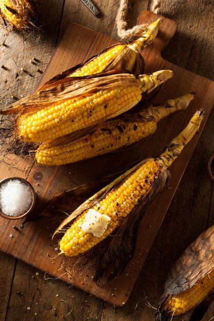 Grilled Corn on the Cob with Salt and Butter