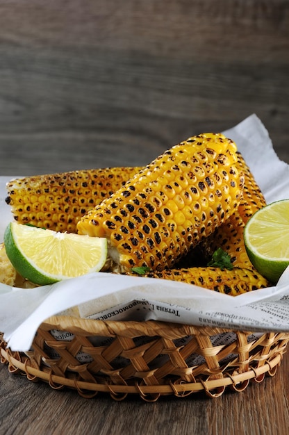 Grilled corn cobs