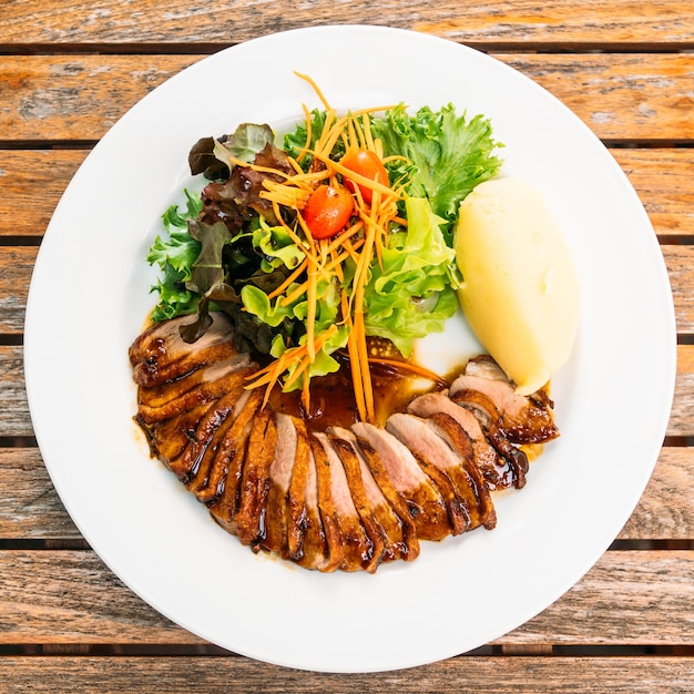 Grilled duck meat breast with vegetable