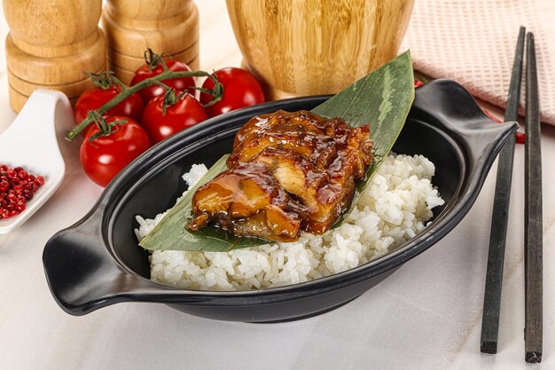 Photo grilled eel with steamed rice