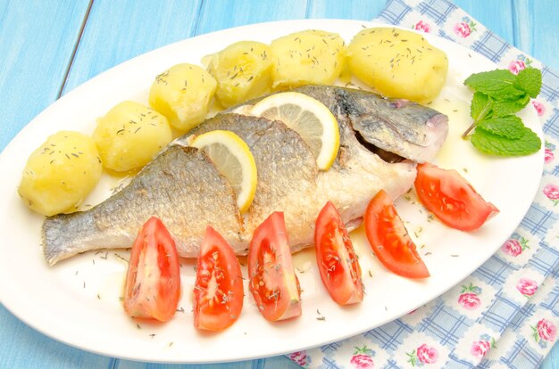 ポテトとトマトのグリル魚