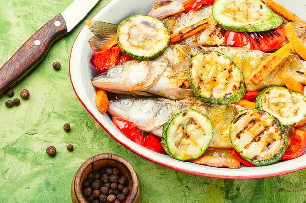 Grilled fish with vegetable