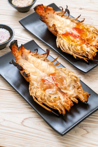 Grilled Fresh Giant River Prawn with Spicy Seafood Dipping Sauce