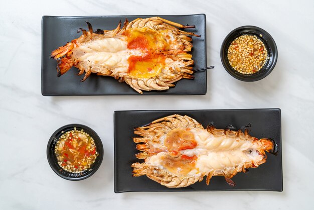 Grilled Fresh Giant River Prawn