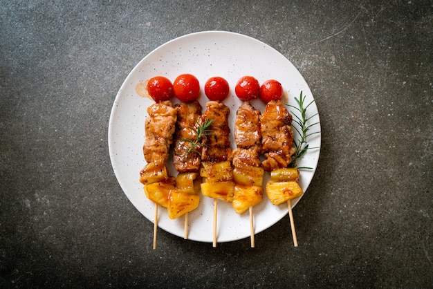 Photo grilled pork barbecue skewer