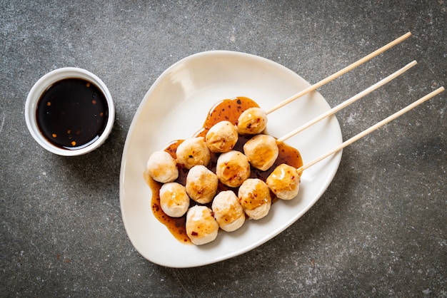  grilled pork meatballs with sweet chili sauce