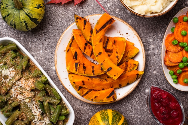 Photo grilled pumpkin. thanksgiving day food