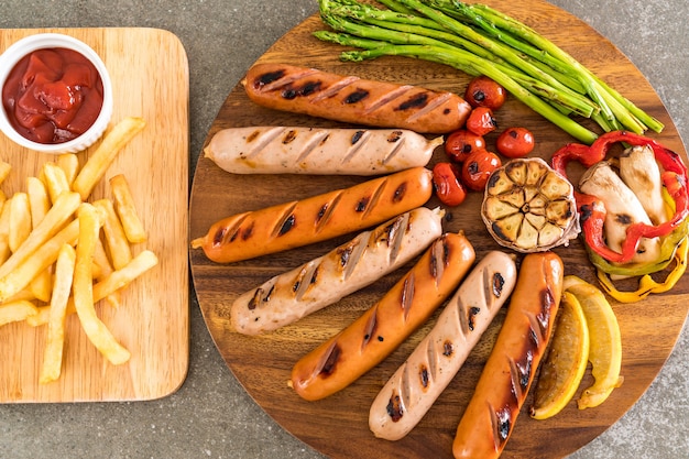 grilled sausage with vegetable