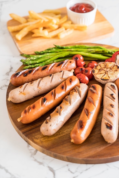 grilled sausage with vegetable