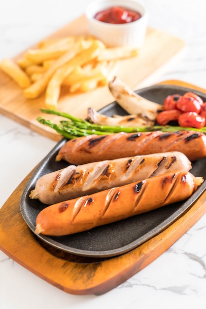 grilled sausage with vegetable