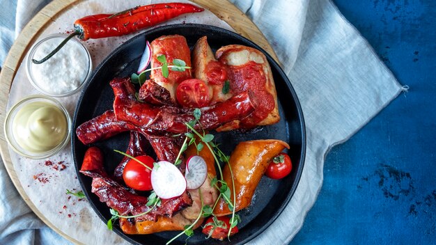 Grilled sausages with mustard and horseradish