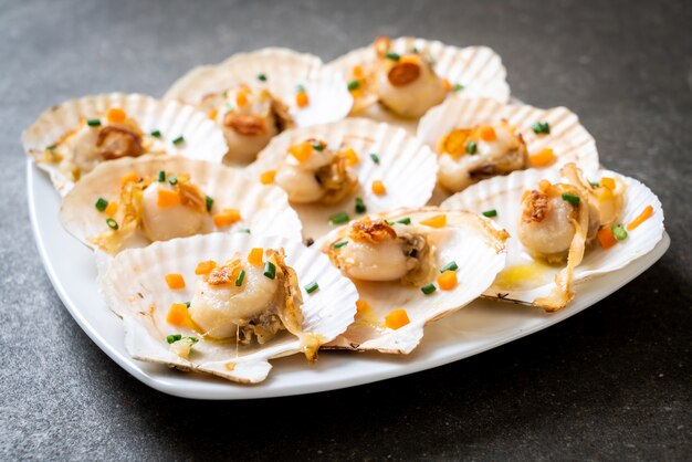 grilled scallops shell with butter