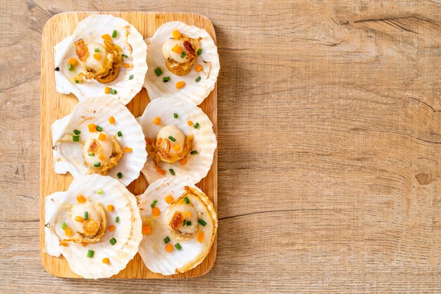 grilled scallops shell with butter