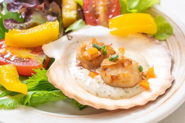 Grilled scallops shell