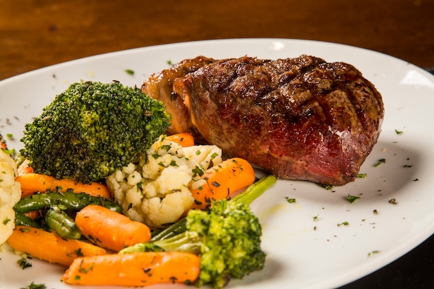 Grilled sirloin steak with grilled vegetables