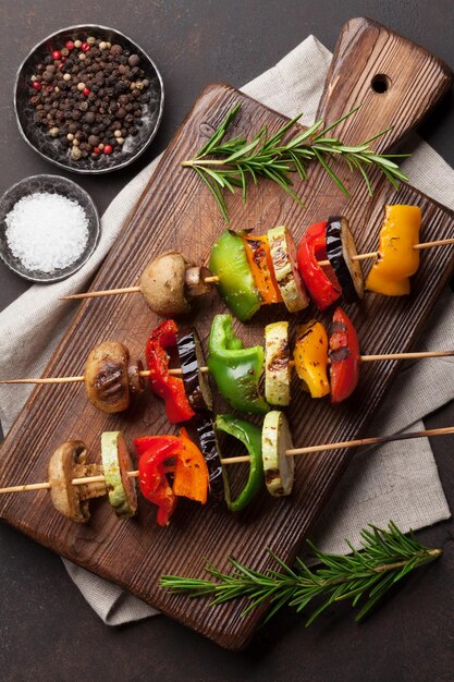 Grilled vegetables on cutting board