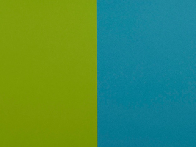 Groen en blauw gekleurd papier