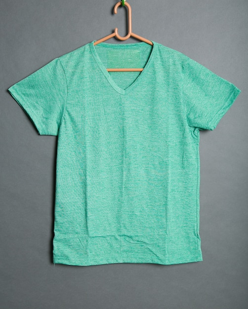 Groen T-shirt met V-hals