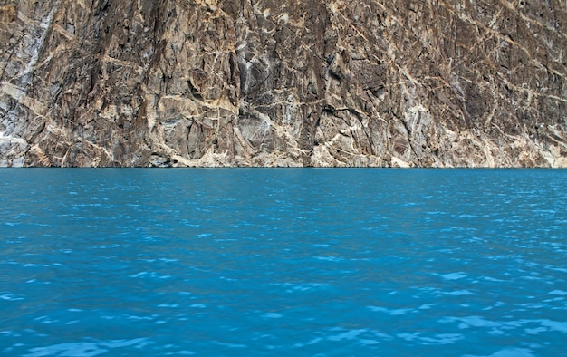 Groen Water View in Attabad Lake