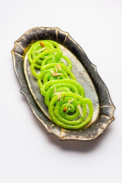Groene Jalebi mithai of zoet uit India een twist naar een traditionele imarti of jilbi
