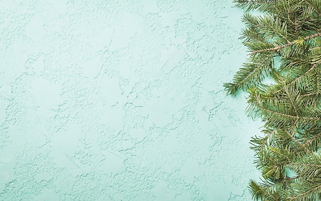 Groene Kerst achtergrond met fir tree bovenaanzicht met kopie ruimte