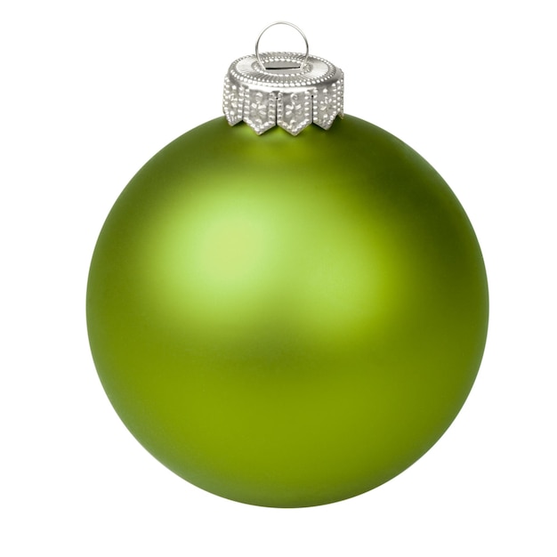 Groene kerstbal op witte achtergrond