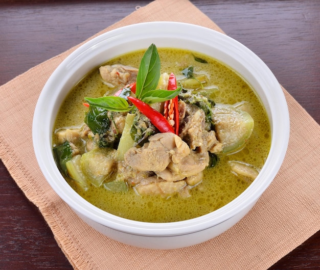 Groene kip curry Thaise keuken