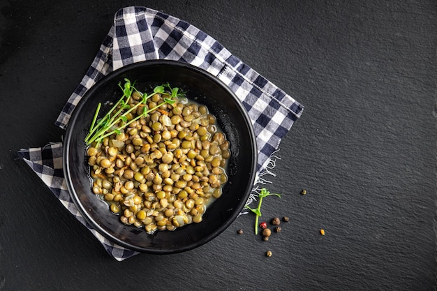 groene linzen gestoofde bonensaus gezonde maaltijd voedsel dieet snack op de tafel voedsel achtergrond