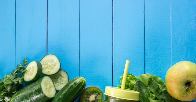 Groene smoothies met groenten en fruit. Detox Day.