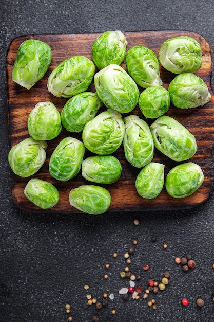 groene spruitjes rauwe groente eten snack op tafel kopie ruimte voedsel achtergrond top