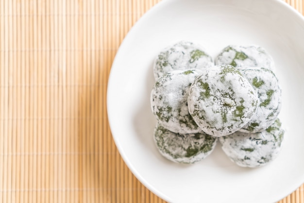 Groene thee mochi met rode boon