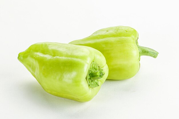 Groene, verse, rauwe paprika capsicum