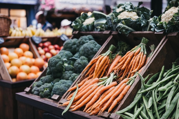 Foto groenten op de markt te koop