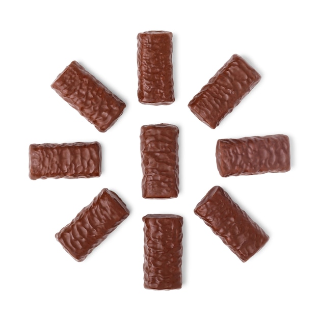 Groep chocolade snoepjes geïsoleerd op een witte achtergrond, bovenaanzicht.