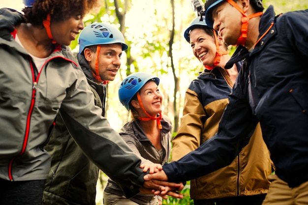 Groep diverse vriendentrekking