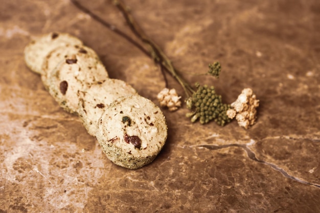 Groep geassorteerde koekjes Chocolate chip havermout rozijnen witte chocolade