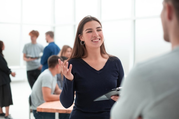 Groep kantoormedewerkers op de werkplek