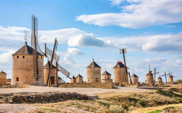 Groep windmolens in Campo de Criptana La Mancha Spanje