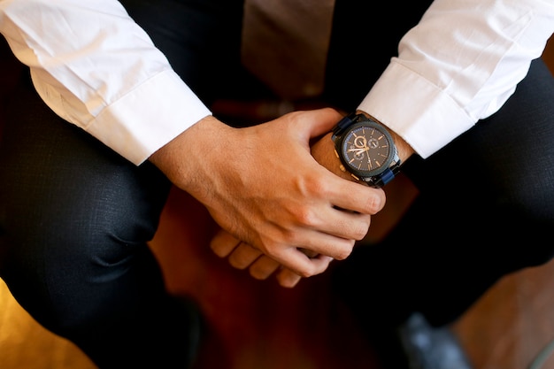 Photo groom prepare for wedding moment