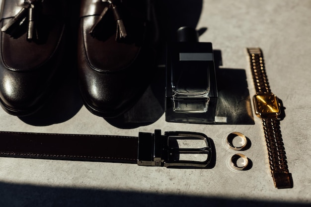 grooms accessories for a wedding smoke adds authenticity to a photo