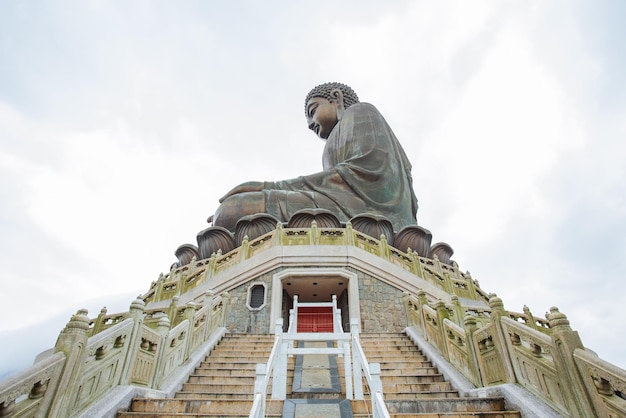 Groot Boeddhabeeld Hoge berg, boeddhistische tempel in Hong Kong, China