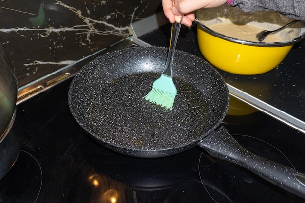 Groot koken in een pan-olie