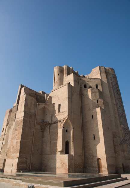 Groot portaal AkSaray White Palace of Amir Timur Oezbekistan Shahrisabz Architecture of Asia