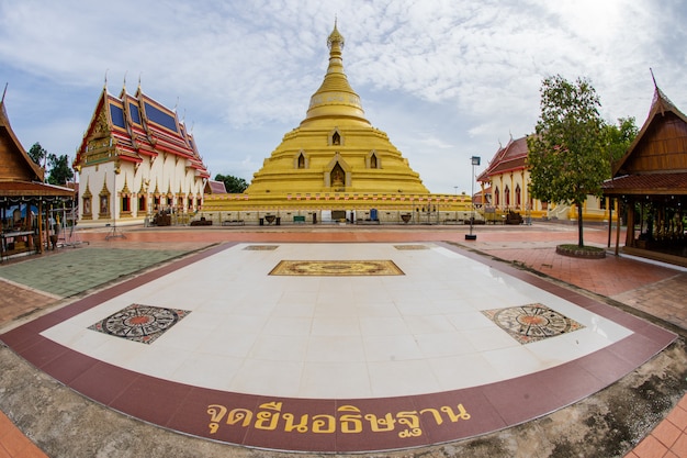 Foto grote pagode in de tempel