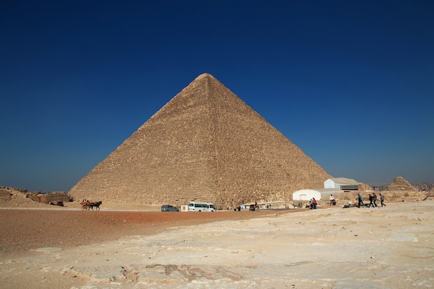 Grote piramides van het oude Egypte in Gizeh Caïro