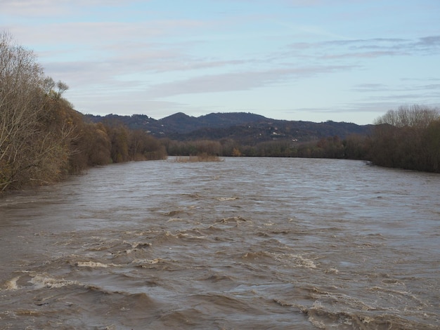 Grote rivieroverstroming