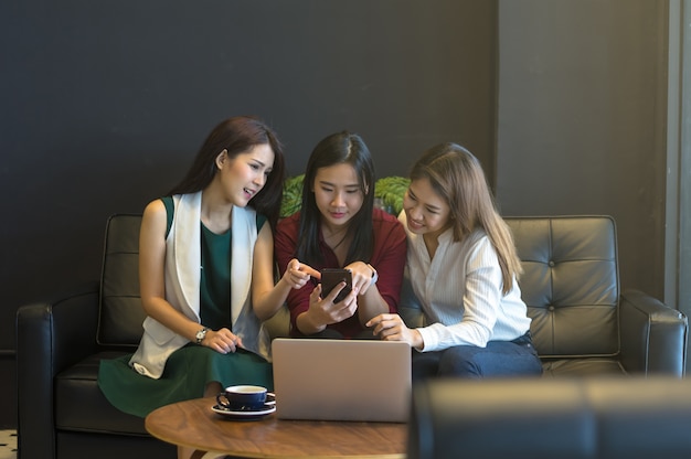 Group Of Asian Businesswomen with casual suit brainstorm Meeting 