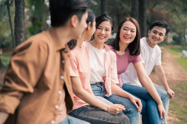 사진 외부 그룹 아시아 사람들 피크닉